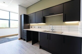 135 Mauretania Rd, Nursling for lease Interior Photo- Image 2 of 4