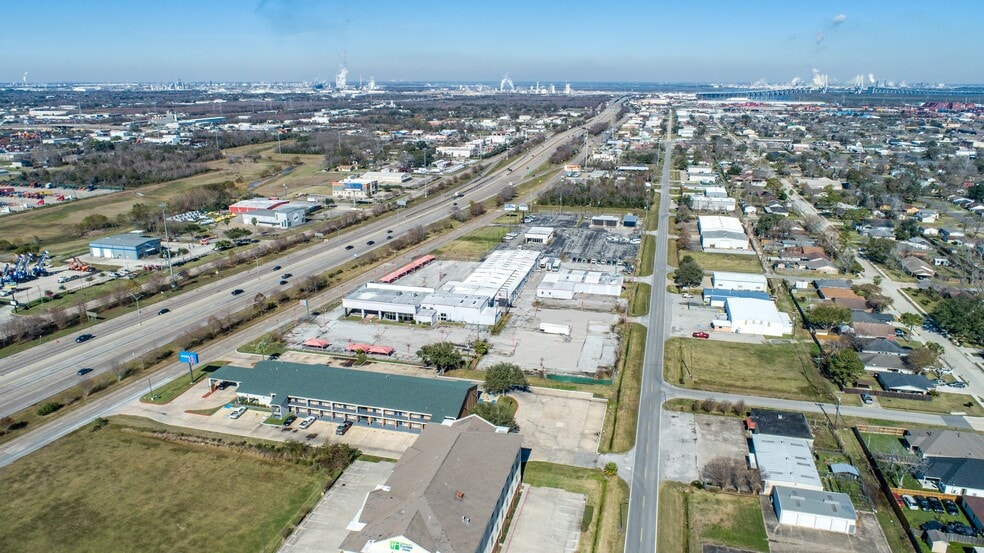 621 State Highway 146, La Porte, TX for lease - Building Photo - Image 3 of 3