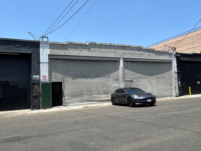 426 S Alameda St, Los Angeles, CA for lease - Building Photo - Image 1 of 2