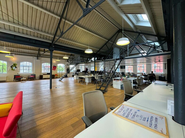 38-38A Graham St, Londres à louer - Photo intérieure - Image 2 de 23