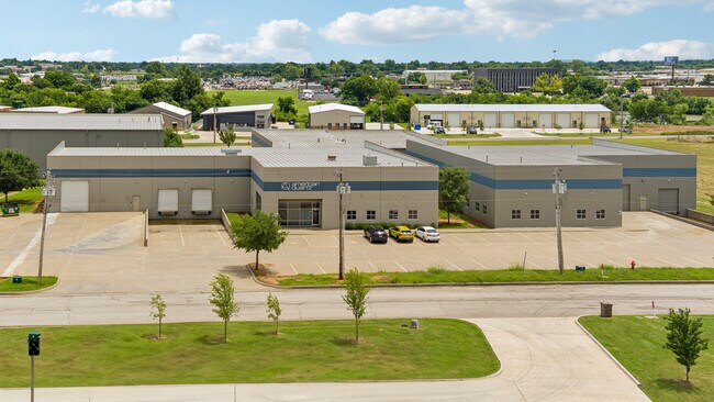 More details for 3200 S Thomas Rd, Oklahoma City, OK - Industrial for Lease