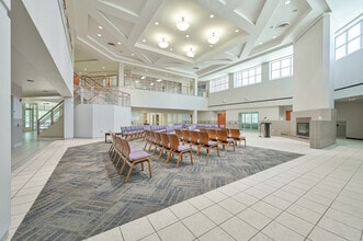 1900 W MacArthur St, Shawnee, OK for lease Interior Photo- Image 2 of 5