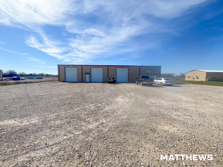 124 Cambridge Park Trl, Weatherford, TX for sale - Building Photo - Image 2 of 3