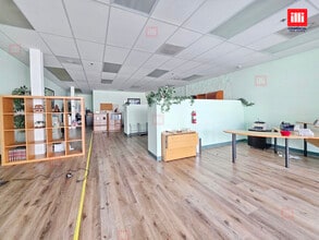 17200 Ventura Blvd, Encino, CA for lease Interior Photo- Image 1 of 6