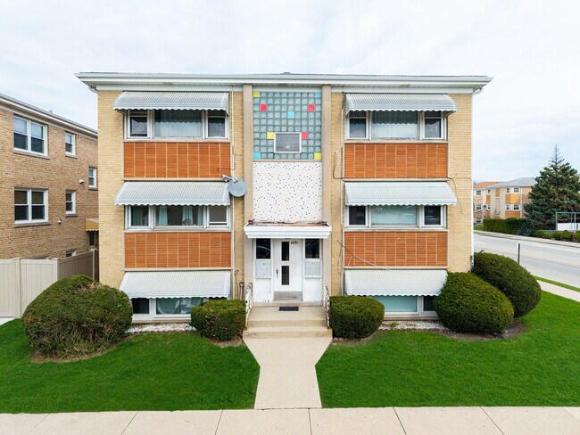 Plus de détails pour 4401 N Newcastle Ave, Harwood Heights, IL - Multi-résidentiel à vendre