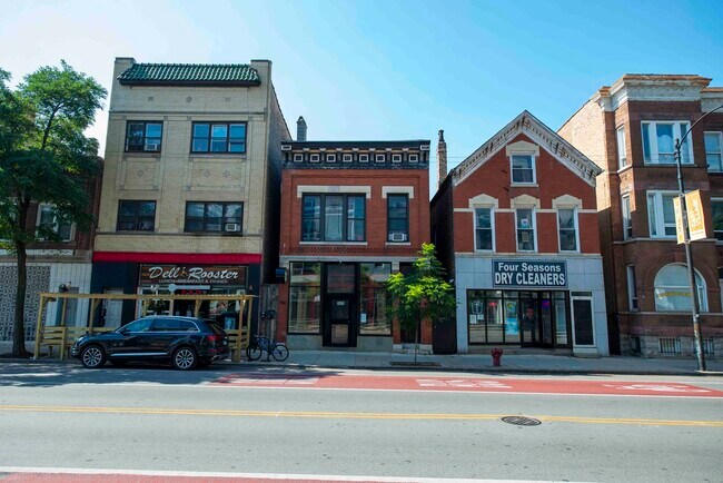 Plus de détails pour 1829 W Chicago Ave, Chicago, IL - Commerce de détail à louer