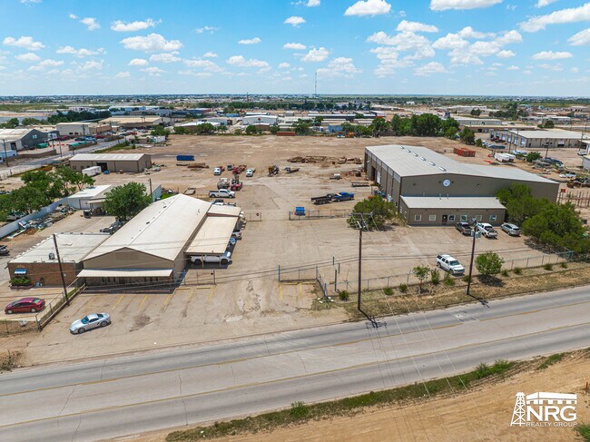 Plus de détails pour 3209 W Industrial Ave, Midland, TX - Industriel à louer