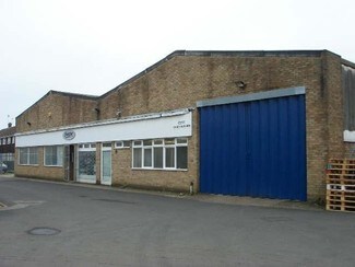 Plus de détails pour Buckingham Rd, Aylesbury - Industriel à louer