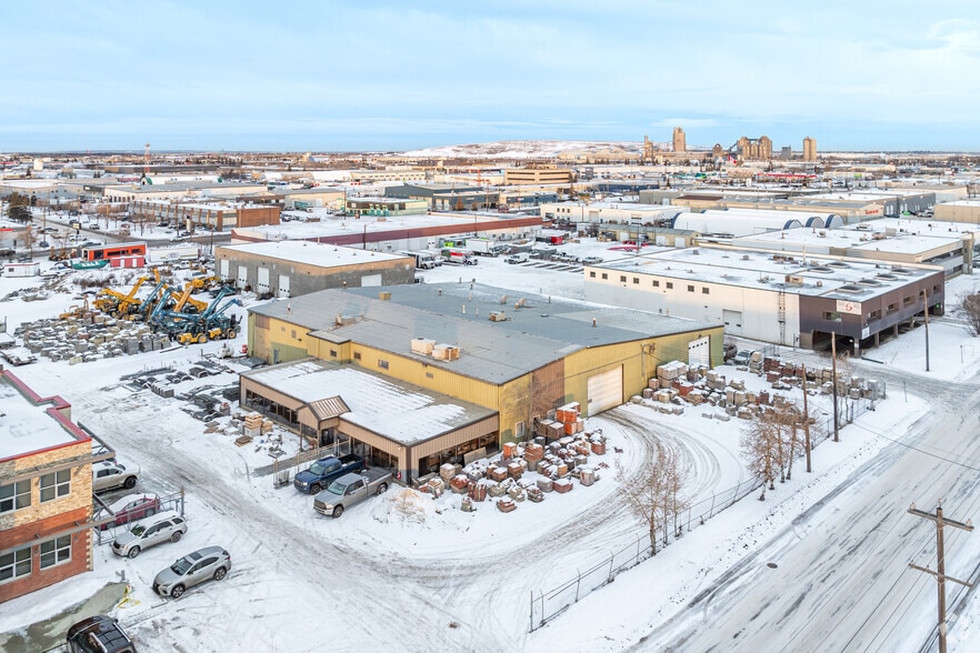 11530 154 St NW, Edmonton, AB for sale - Aerial - Image 2 of 3