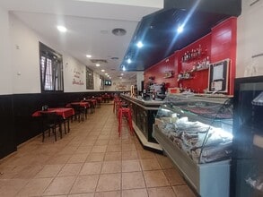 Retail in Sabadell, Barcelona for lease Interior Photo- Image 2 of 10