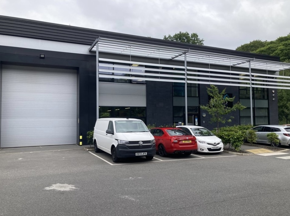 Churchill Way, Chapeltown for lease Primary Photo- Image 1 of 3