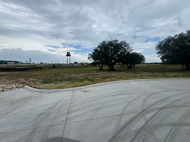 3050 Celts Dr, Salado, TX à vendre - Photo du bâtiment - Image 3 de 5