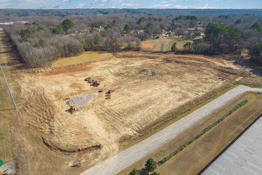 114 Bonwood dr, Jackson, TN for sale - Building Photo - Image 2 of 4