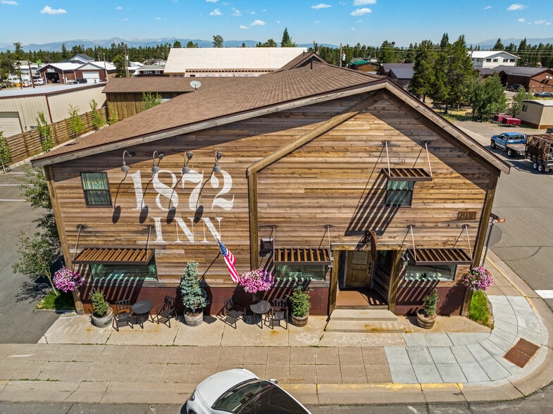 603 Yellowstone Ave, West Yellowstone, MT for sale - Primary Photo - Image 1 of 4