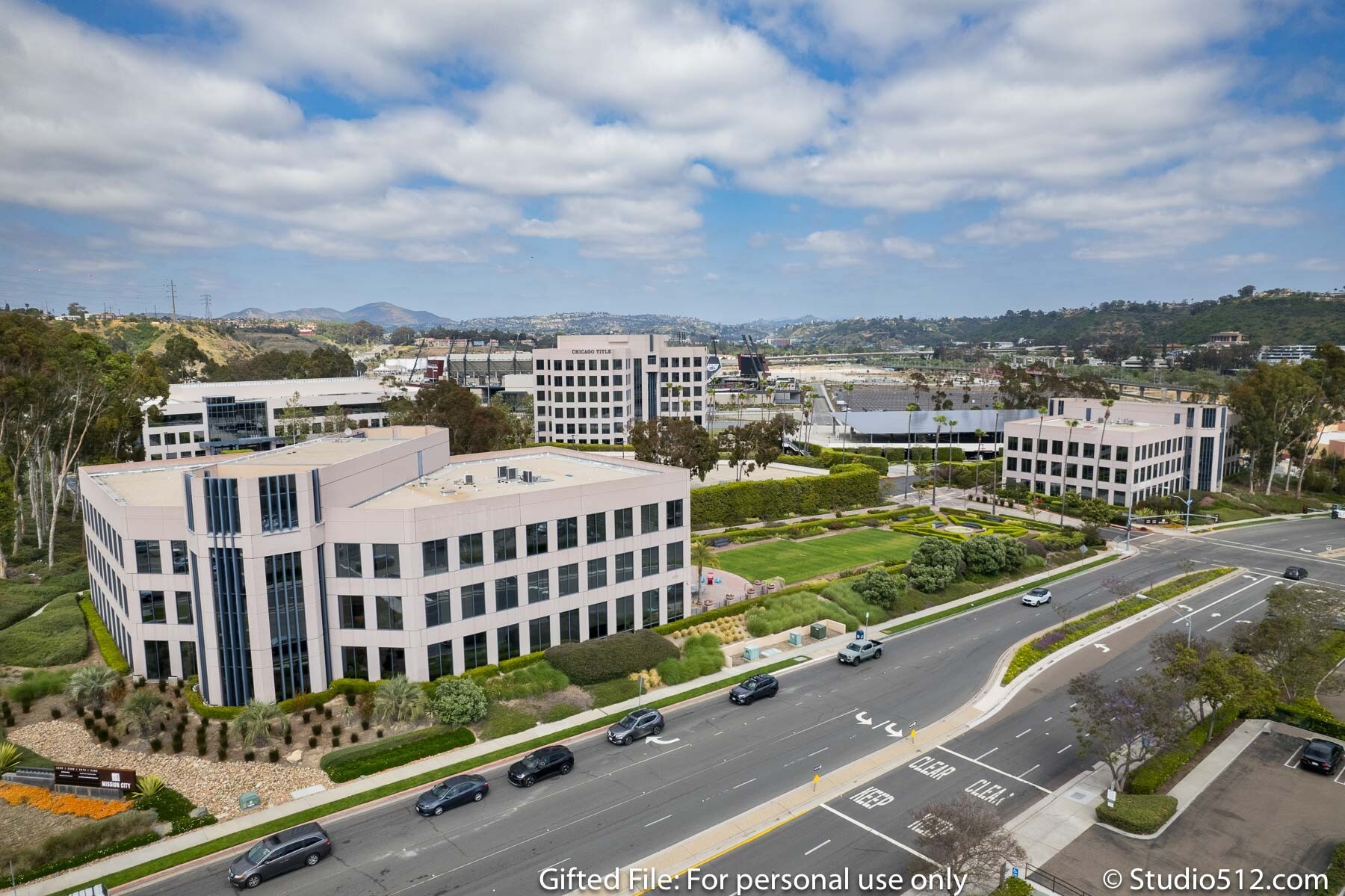 2375 Northside Dr, San Diego, CA à louer Photo du bâtiment- Image 1 de 10