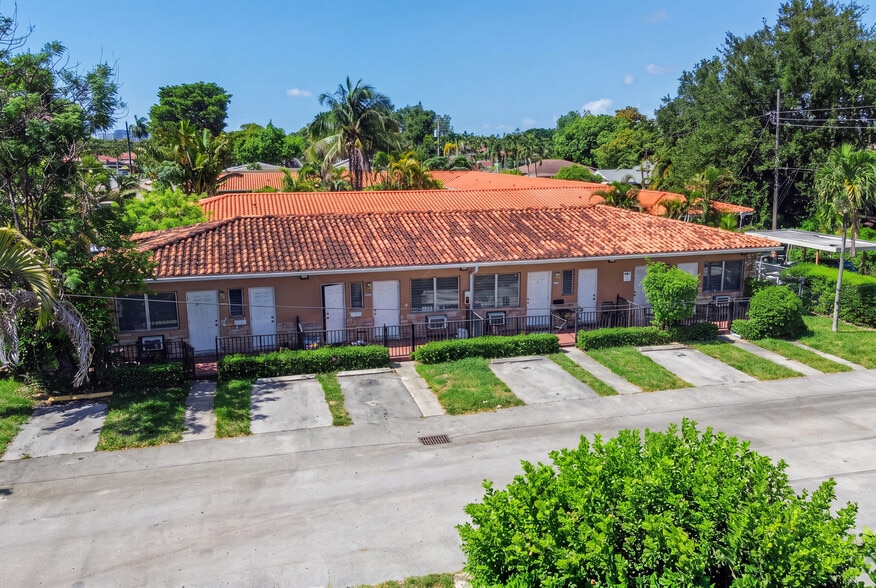 140 SW 30th Ct, Miami, FL for sale - Building Photo - Image 3 of 20