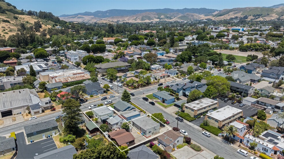 Pismo St. and Carmel St. portfolio of 2 properties for sale on LoopNet.ca - Building Photo - Image 1 of 6