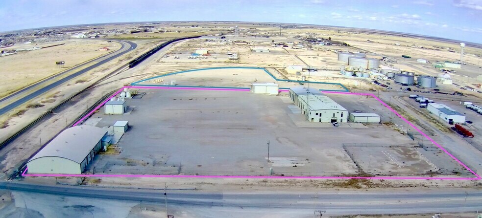 2401 Sivley Rd, Artesia, NM à vendre - Photo du bâtiment - Image 1 de 30