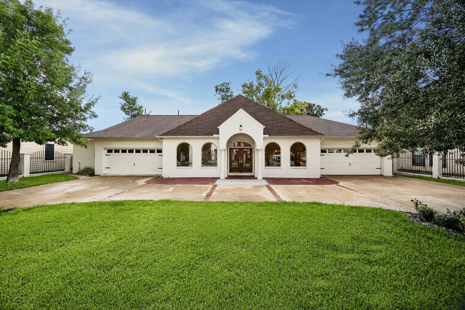 530 W 27th St, Houston, TX à louer Photo du bâtiment- Image 1 de 25