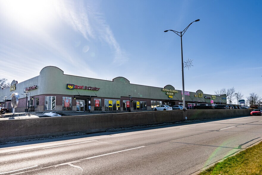 10905 Shawnee Mission Pky, Shawnee Mission, KS à louer - Photo du bâtiment - Image 3 de 4