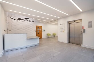 Guilford Rd, Leatherhead for lease Interior Photo- Image 2 of 2