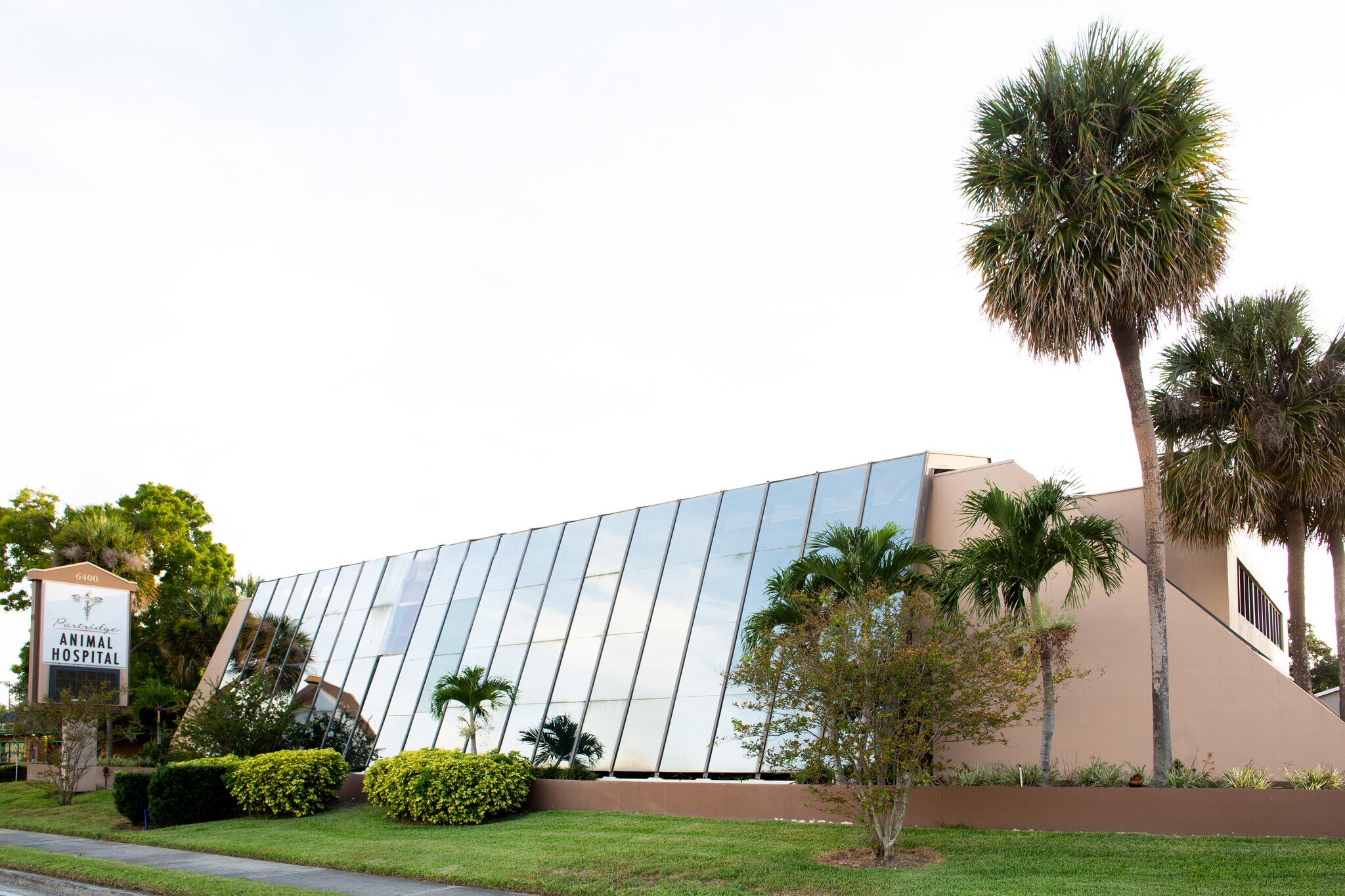 6400 4th St N, Saint Petersburg, FL à vendre Photo du bâtiment- Image 1 de 26