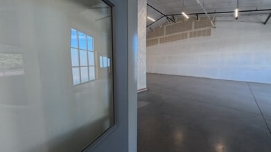 2561 NE 4th St, Bend, OR for lease - Commercial Listing Video 