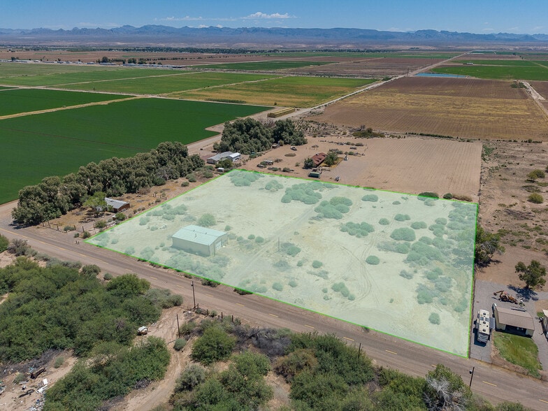9512 S Evans Ln, Mohave Valley, AZ à vendre - Photo du bâtiment - Image 2 de 53