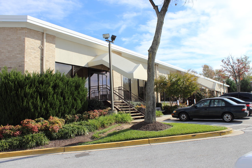 8400-8444 Helgerman Ct, Gaithersburg, MD for lease - Primary Photo - Image 1 of 4