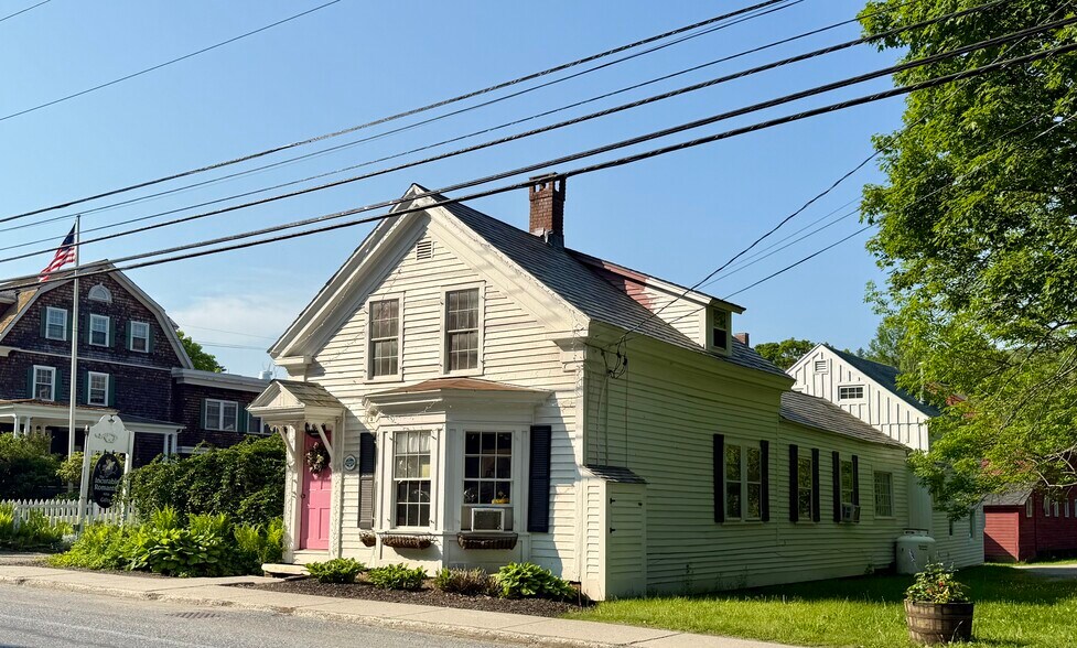 16 West Main St, Wilmington, VT à vendre - Photo du bâtiment - Image 3 de 52