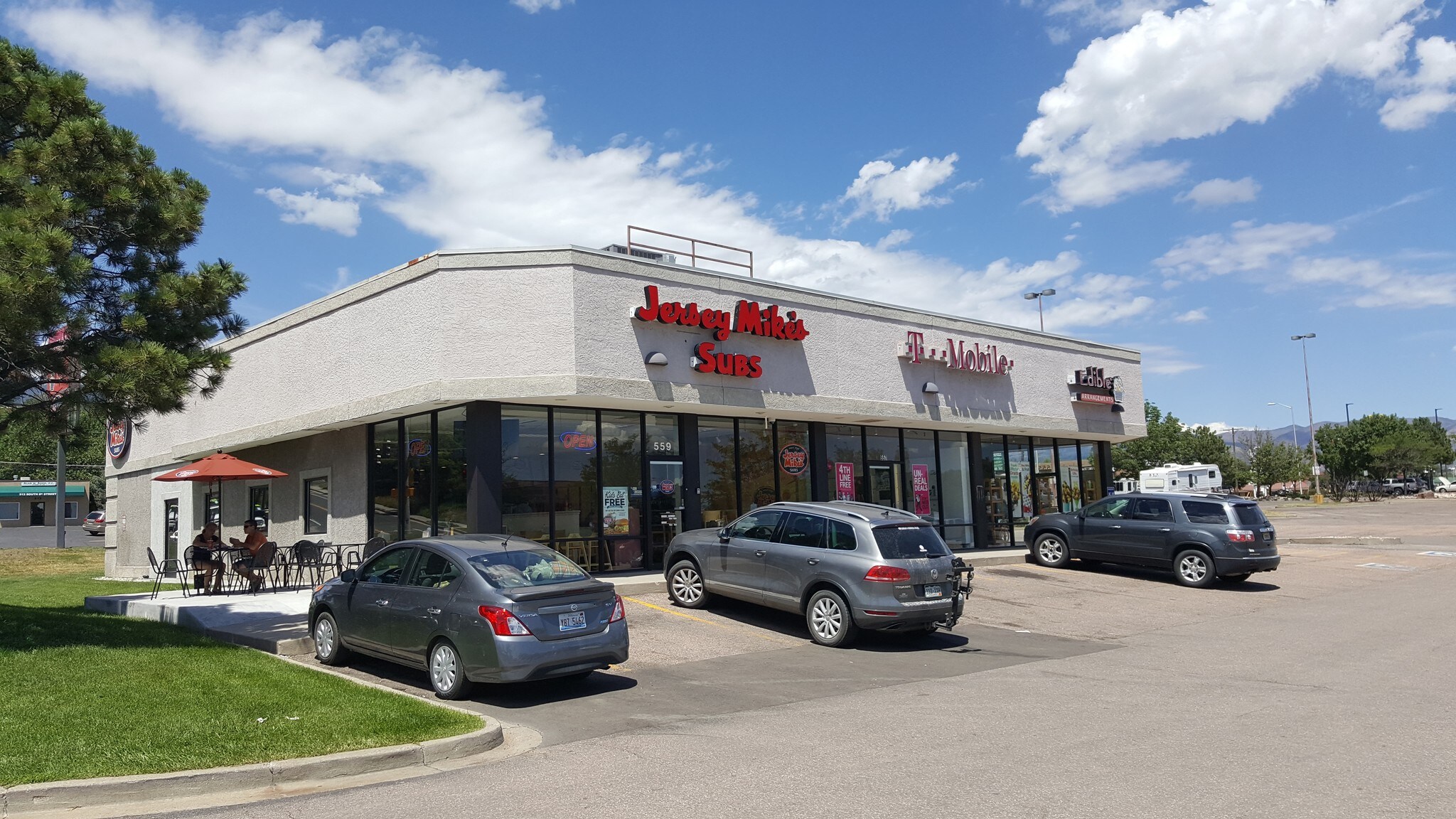 555-557 S 8th St, Colorado Spgs, Colorado Springs, CO for lease Primary Photo- Image 1 of 6
