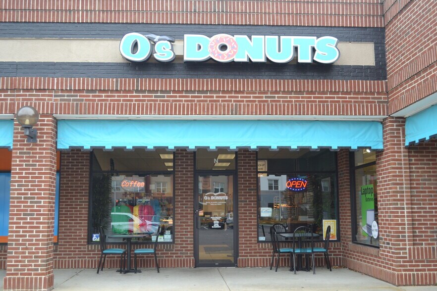 222 W 21st St, Norfolk, VA for lease - Building Photo - Image 2 of 8