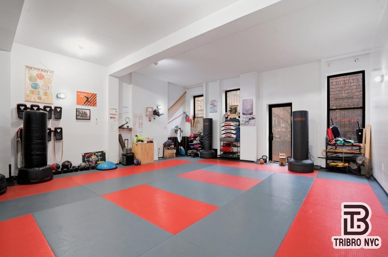 2032 Second Ave, New York, NY for lease Primary Photo- Image 1 of 9