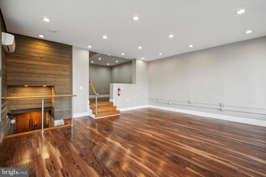 229 S Easton Rd, Glenside, PA à vendre - Photo du bâtiment - Image 3 de 15