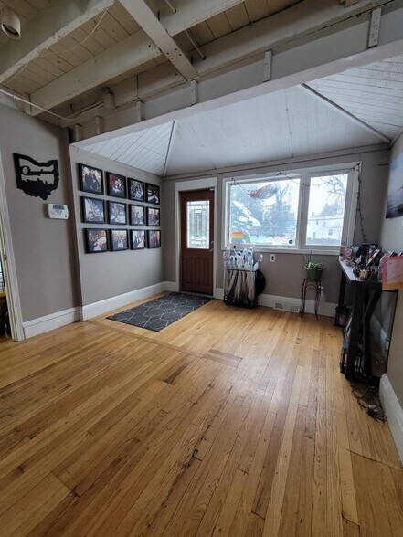 7312 Center St, Mentor, OH à louer - Photo du bâtiment - Image 2 de 5