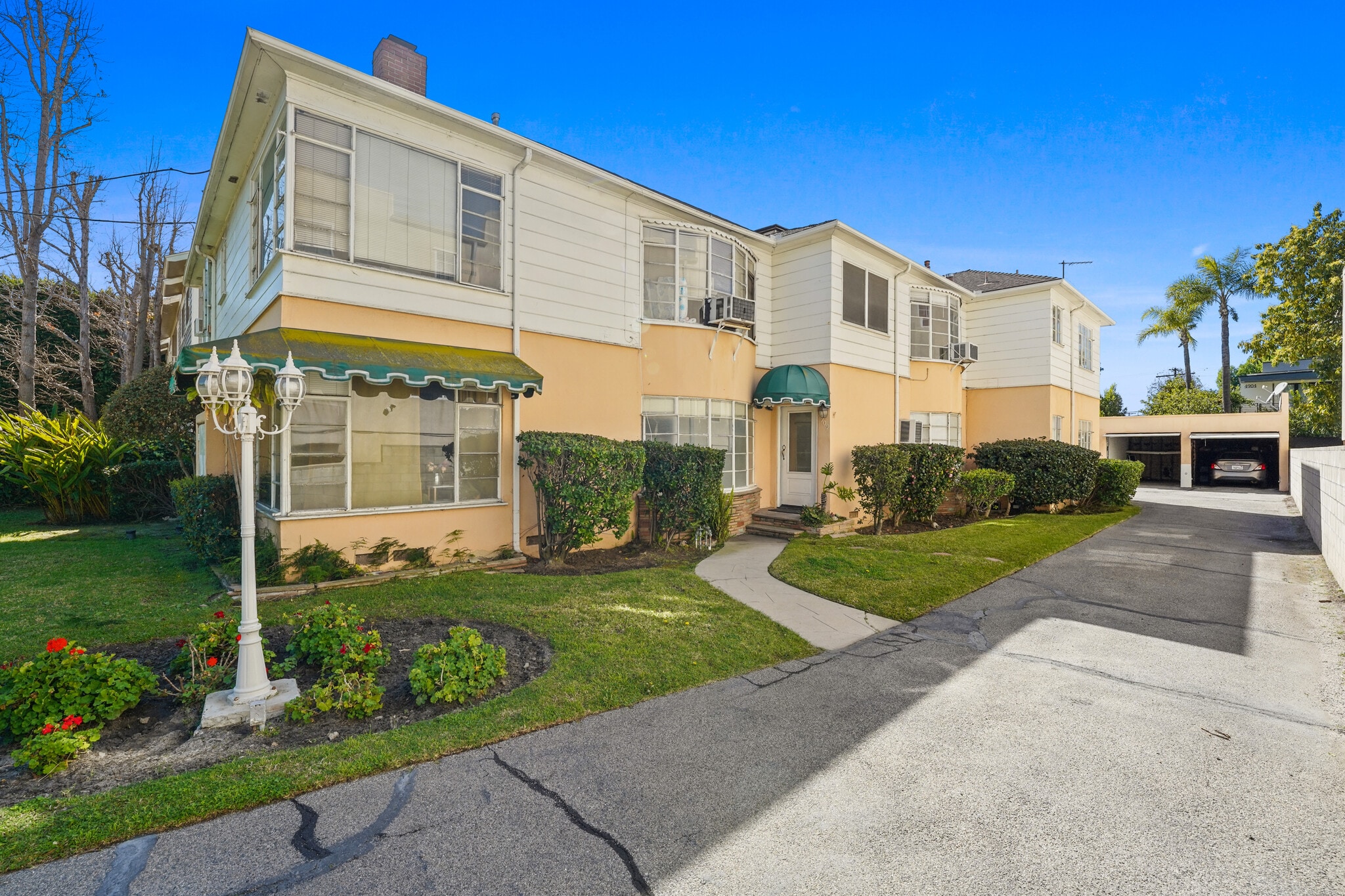 4909 Coldwater Canyon Ave, Sherman Oaks, CA for sale Building Photo- Image 1 of 12