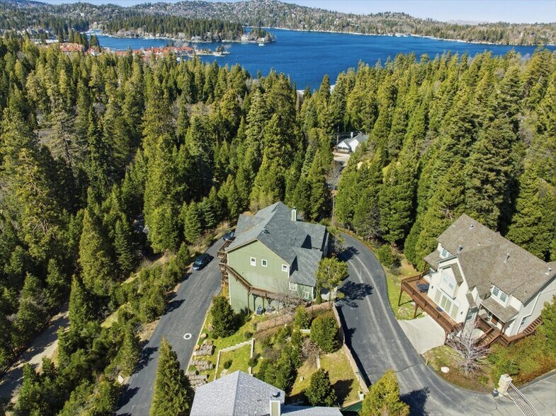 28432 Fresh Spring Ln, Lake Arrowhead, CA à vendre - Aérien - Image 3 de 10