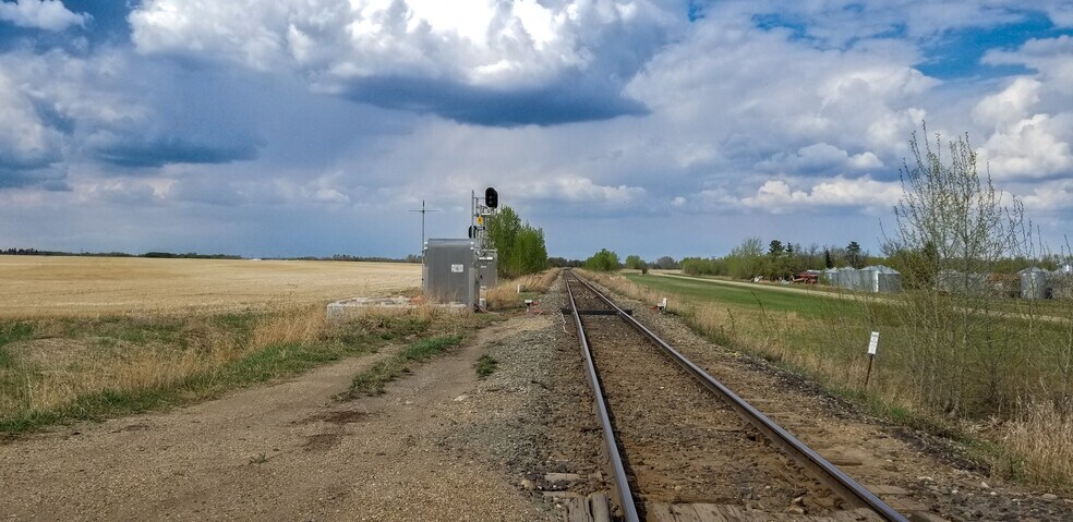 2804 227 Avenue Northeast, Edmonton, AB à vendre - Photo du bâtiment - Image 3 de 15