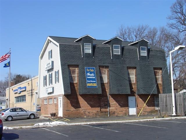 8 16th Ave, Brooklyn Park, MD for lease - Building Photo - Image 2 of 6