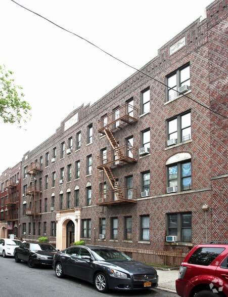 914 47th St, Brooklyn, NY for sale - Building Photo - Image 3 of 6
