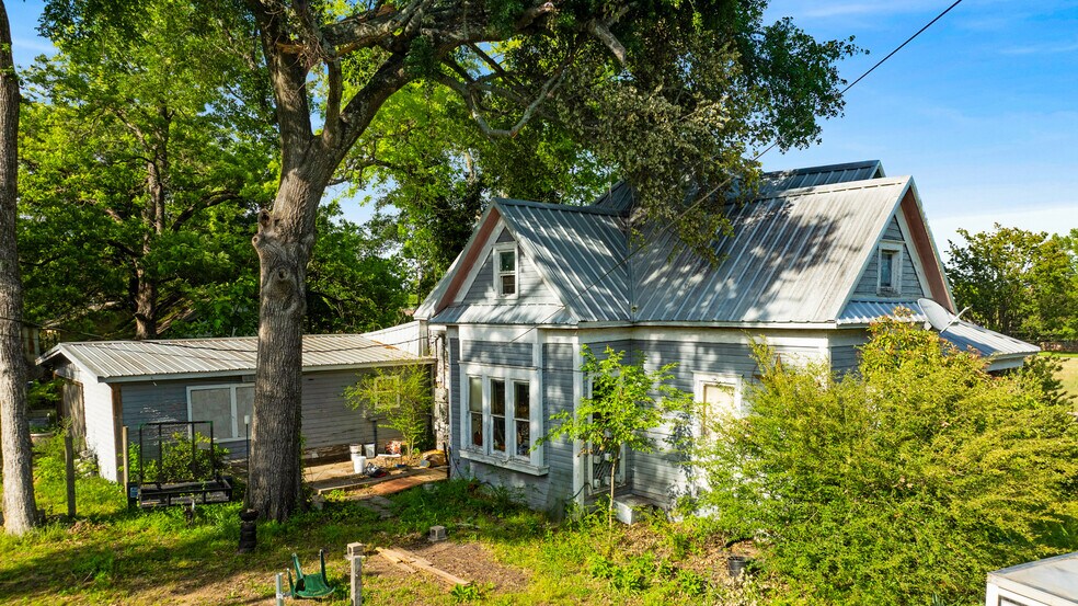 1975 E Cherry St, Paris, TX à vendre - Photo du bâtiment - Image 2 de 27