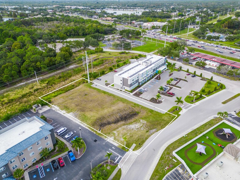 5520 Manor Hill Ln, Bradenton, FL for lease - Aerial - Image 3 of 14