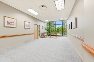 750 Fletcher Dr, Elgin, IL à louer Photo intérieure- Image 2 de 31