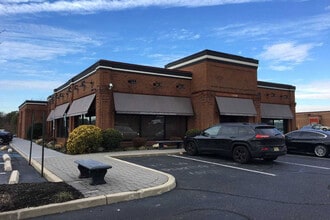 1352 US Highway 9, Old Bridge, NJ for lease Building Photo- Image 2 of 4