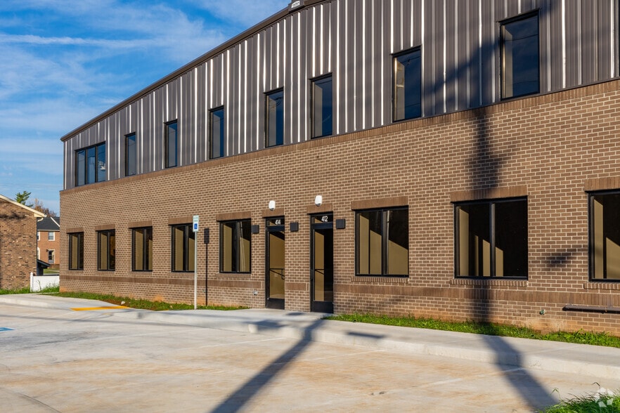 410 Weakley Ln, Smyrna, TN for sale - Building Photo - Image 2 of 5