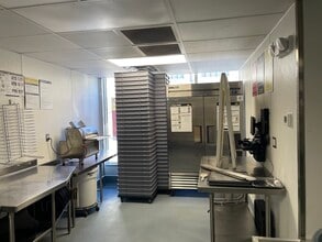 212 S Indiana Ave, Bloomington, IN for lease Interior Photo- Image 2 of 6