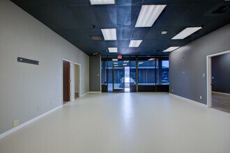 Floyd, Modesto, CA for lease Building Photo- Image 1 of 3