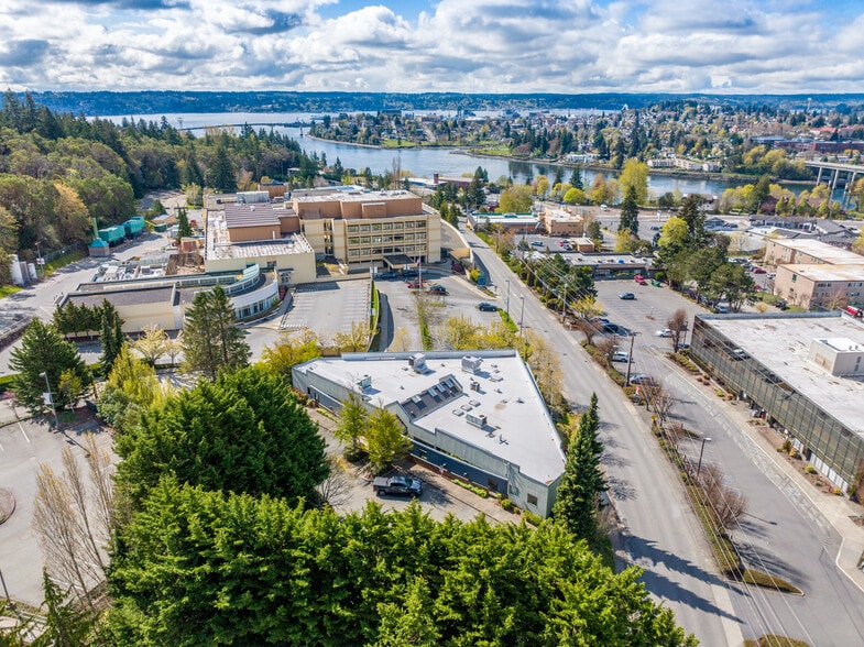 2600-2602 Cherry Ave, Bremerton, WA à louer - Aérien - Image 2 de 12