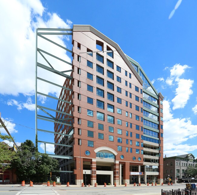 Plus de détails pour 500 S Front St, Columbus, OH - Bureau à louer