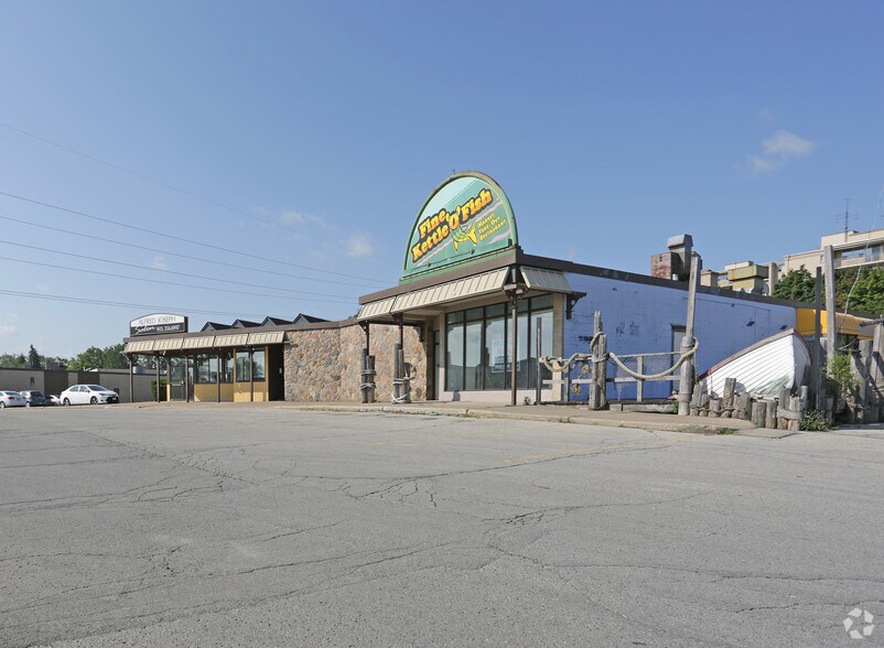 3641 Portage Rd, Niagara Falls, ON for sale - Primary Photo - Image 1 of 1